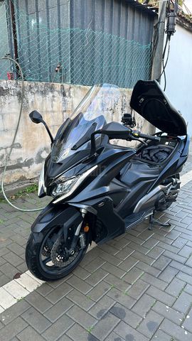 מודעת רכב קימקו AK 550