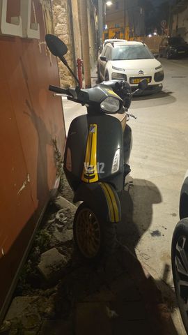 מודעת רכב פיאג'ו וספה ספרינט 125
