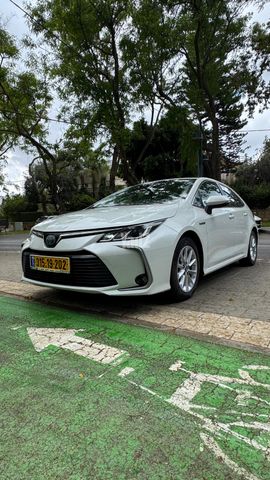 מודעת רכב טויוטה קורולה