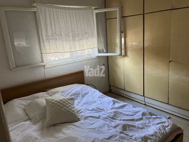 יהושע בן גמלא 12
