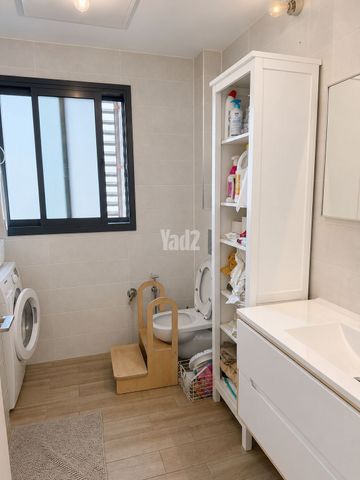 מרדכי זעירא 8