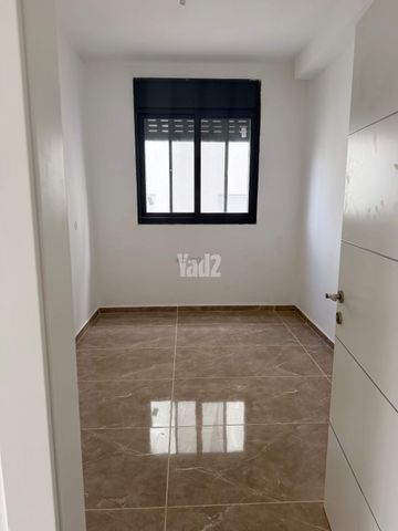 יעקב מוזר 8