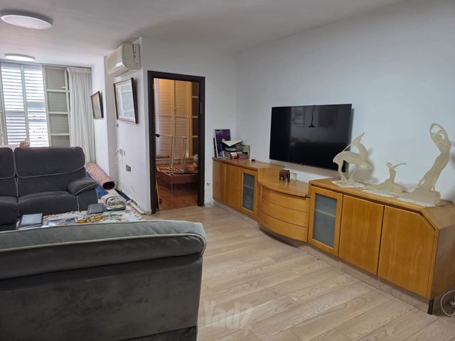 Ramat Gan, Israel 9