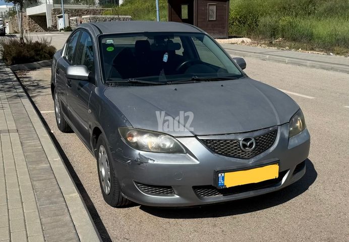 מודעת רכב מאזדה 3