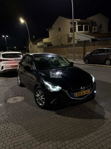 מודעת רכב מאזדה 2