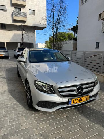מודעת רכב מרצדס-בנץ E-class