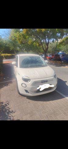 מודעת רכב פיאט 500E