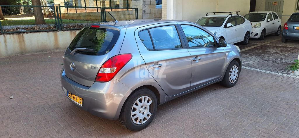 מודעת רכב יונדאי i20