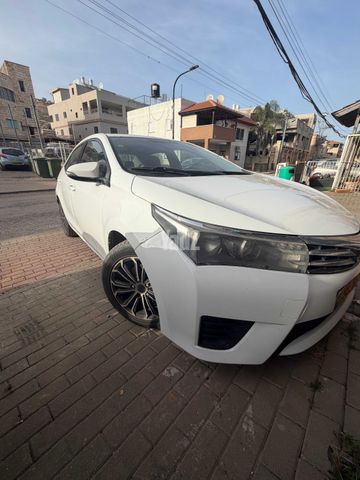 מודעת רכב טויוטה קורולה