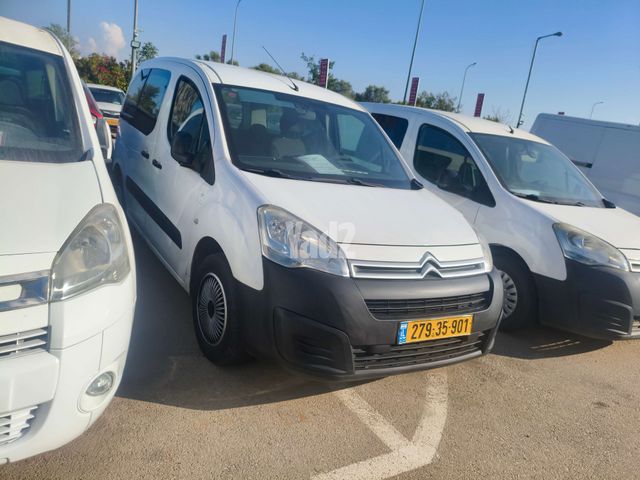 מודעת רכב סיטרואן ברלינגו