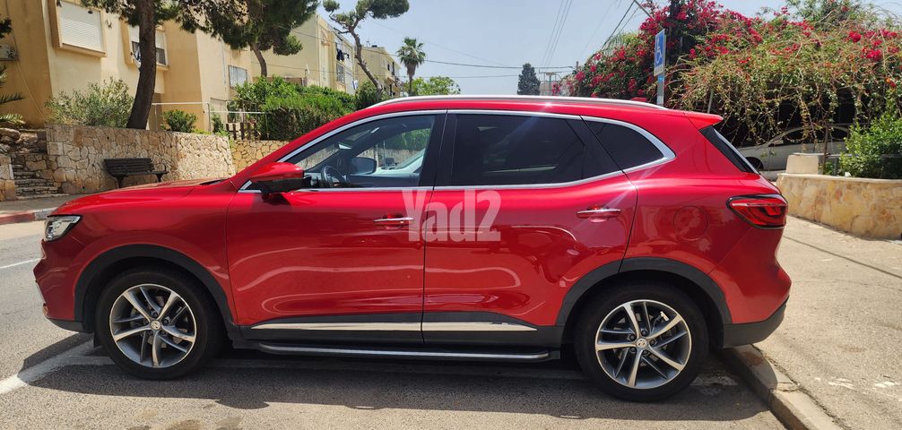 מודעת רכב אם ג'י EHS PHEV