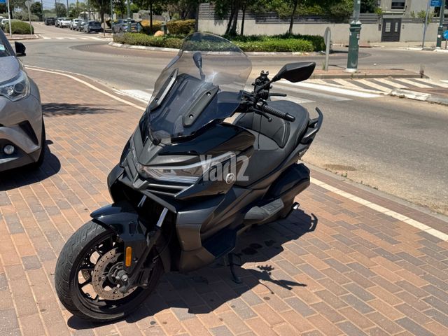 מודעת רכב VOGE SR4