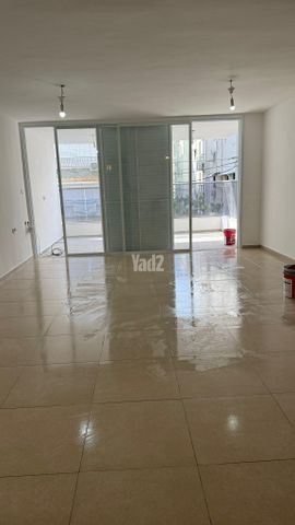 גבעתי 17