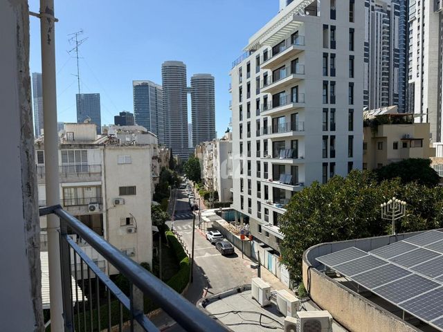 נהלל 20