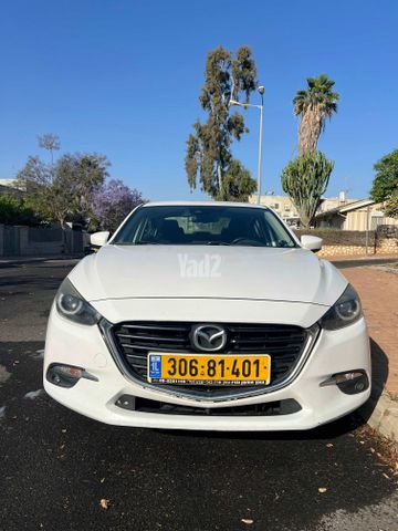 מודעת רכב מאזדה 3
