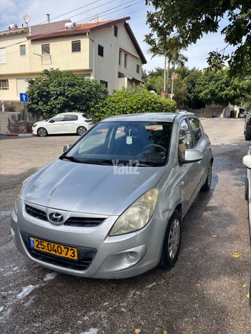 מודעת רכב יונדאי i20