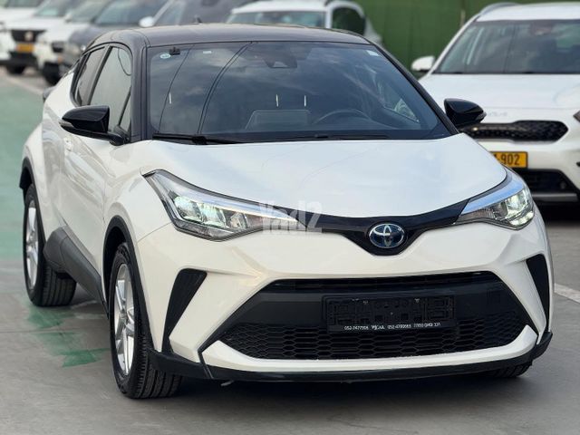 מודעת רכב טויוטה C-HR
