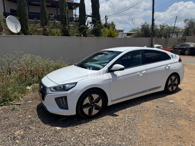 מודעת רכב יונדאי איוניק