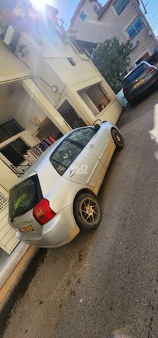 מודעת רכב טויוטה קורולה