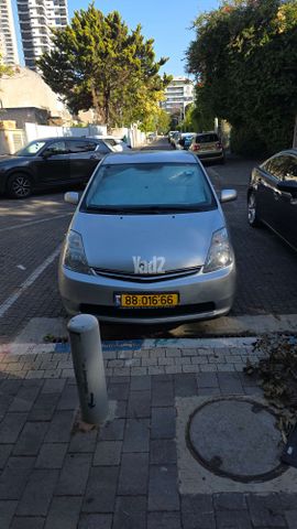 מודעת רכב טויוטה פריוס