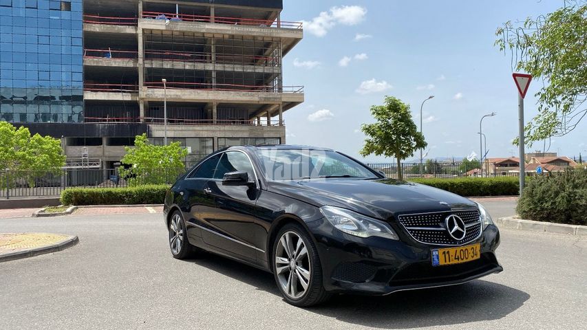 מודעת רכב מרצדס-בנץ E-class