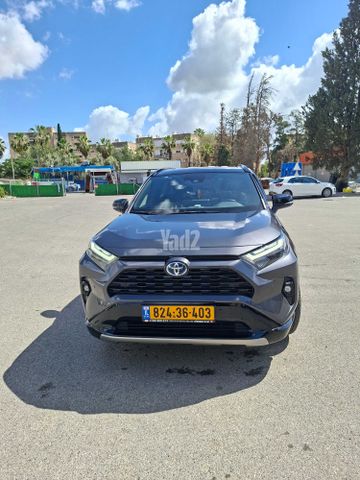 מודעת רכב טויוטה RAV4