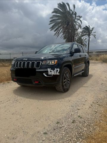 מודעת רכב ג'יפ גרנד צ'ירוקי