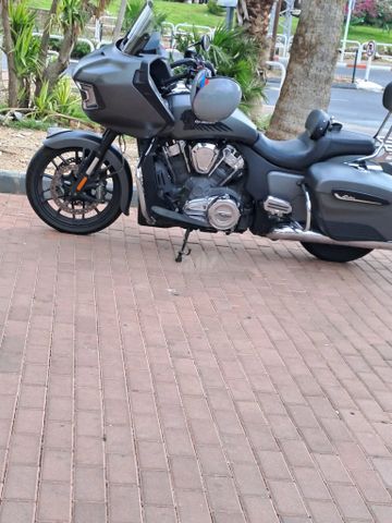 מודעת רכב אינדיאן Challenger