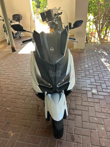 מודעת רכב סאן יאנג ג'וי-מקס Z-250