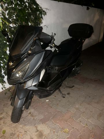 מודעת רכב סאן יאנג קרוזים 300