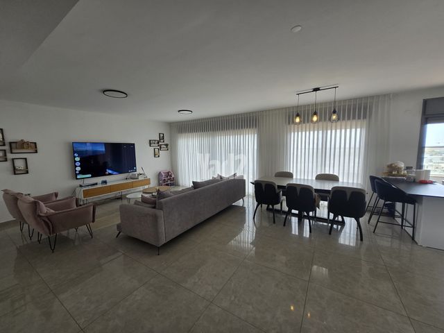 הנרייטה סאלד 67