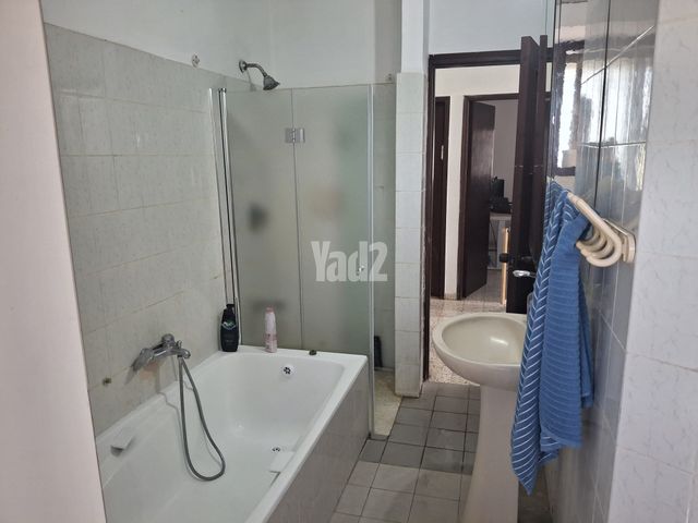 בני גאולים 7