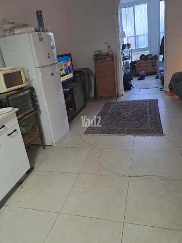 בר גיורא 18