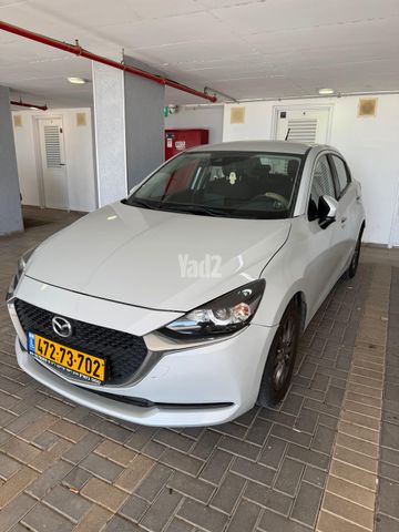 מודעת רכב מאזדה 2