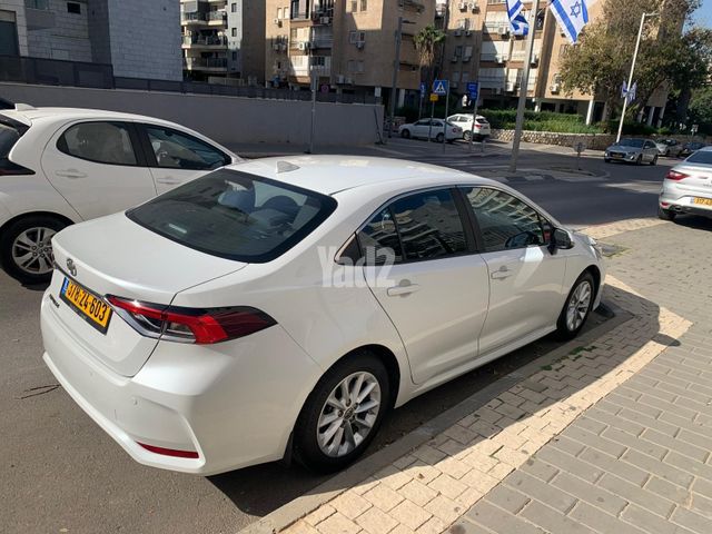 מודעת רכב טויוטה קורולה
