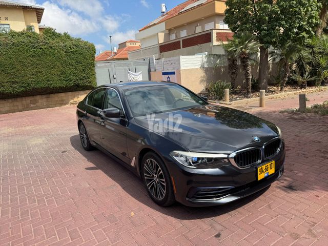מודעת רכב ב מ וו סדרה 5