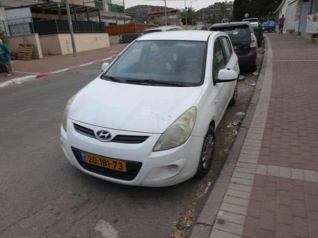 מודעת רכב יונדאי i20