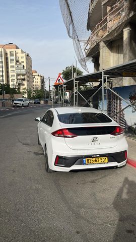 מודעת רכב יונדאי איוניק