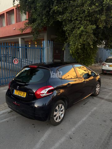 מודעת רכב פיג'ו 208