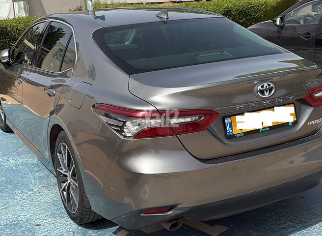 מודעת רכב טויוטה קאמרי