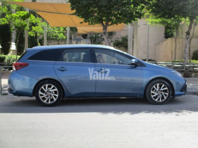 מודעת רכב טויוטה אוריס