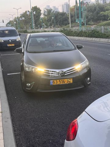 מודעת רכב טויוטה קורולה