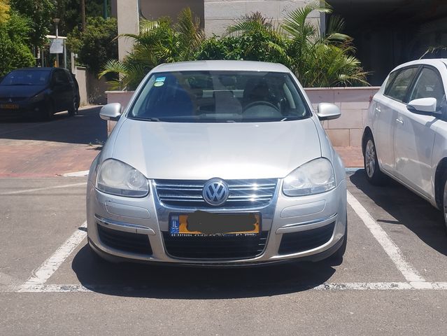 מודעת רכב פולקסווגן ג'טה