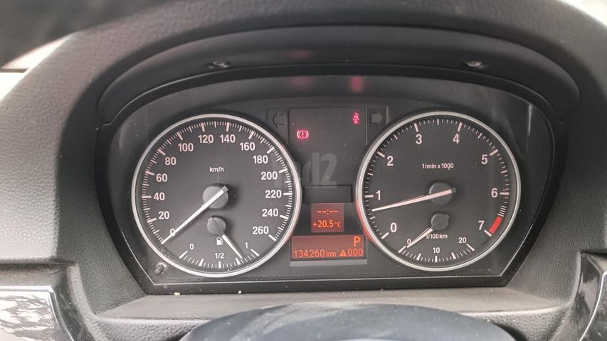 מודעת רכב ב מ וו סדרה 3