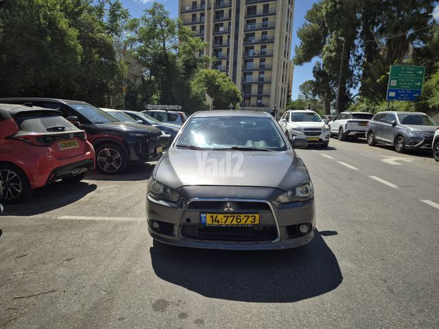 מודעת רכב מיצובישי לנסר