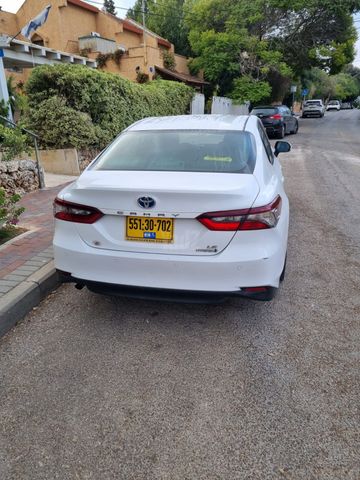מודעת רכב טויוטה קאמרי