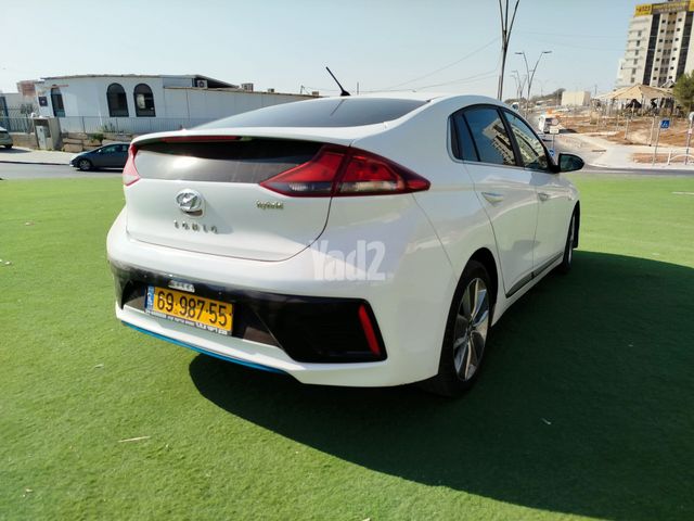 מודעת רכב יונדאי איוניק