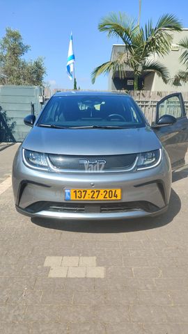 מודעת רכב בי.ווי.די דולפין