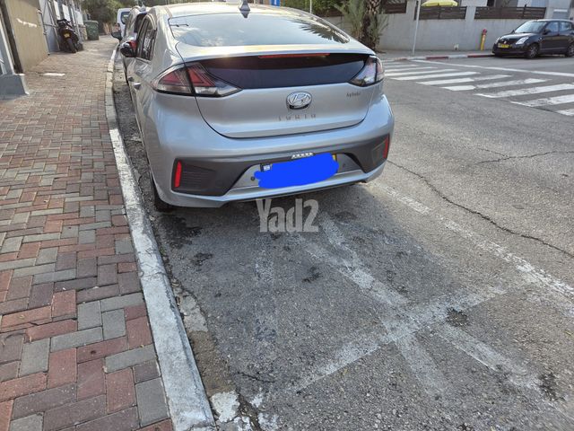 מודעת רכב יונדאי איוניק