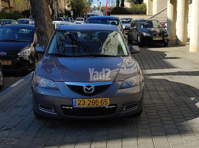 מודעת רכב מאזדה 3